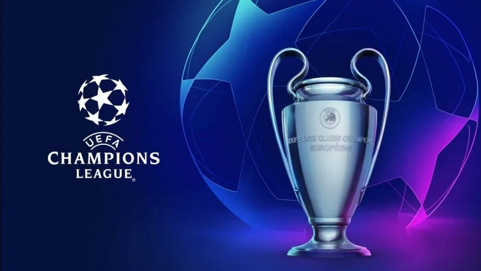 Quy định về chuyển nhượng tự do cầu thủ tại Champions League là gì?