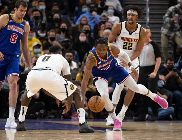 Salary Cap trong NBA là gì? Tại sao các đội không thể ký hợp đồng không giới hạn với các ngôi sao?