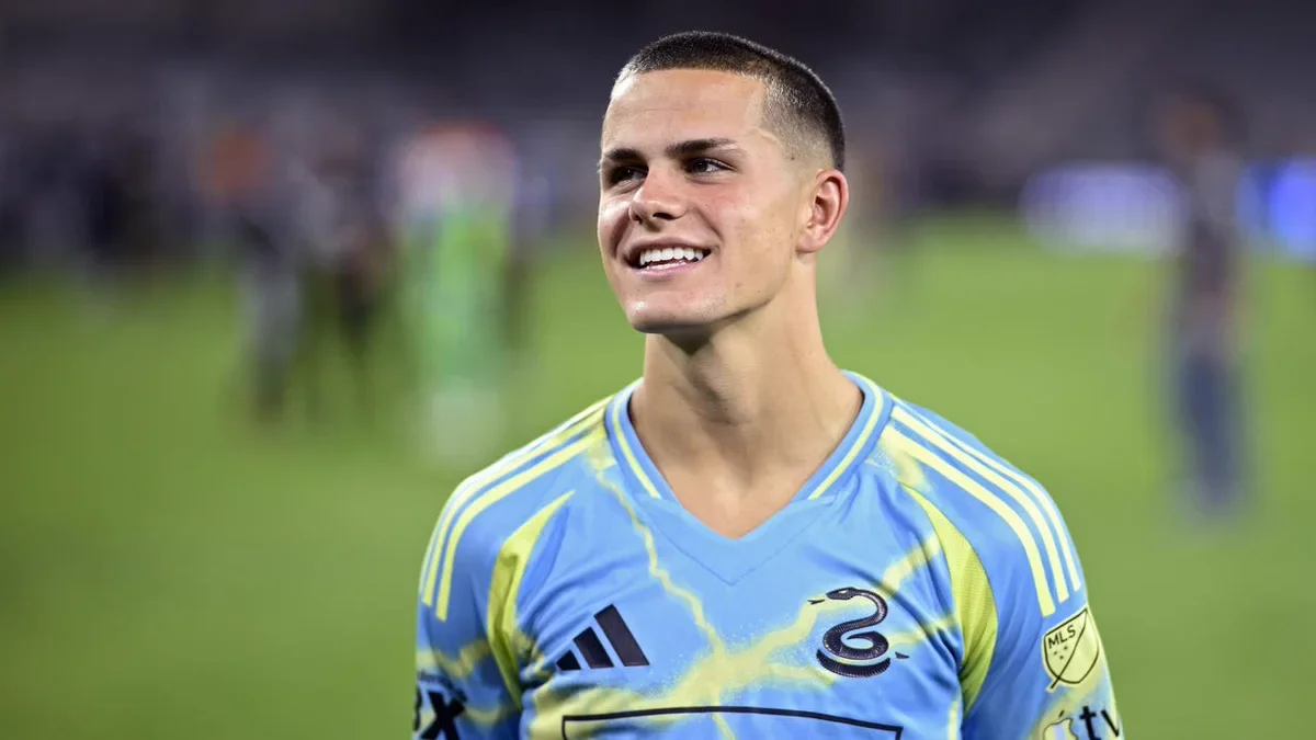 CAVAN SULLIVAN 16 TUỔI CHUẨN BỊ NHẬN TRIỆU TẬP ĐT MỸ, POCHETTINO MỞ CỬA CHO THẾ HỆ MỚI